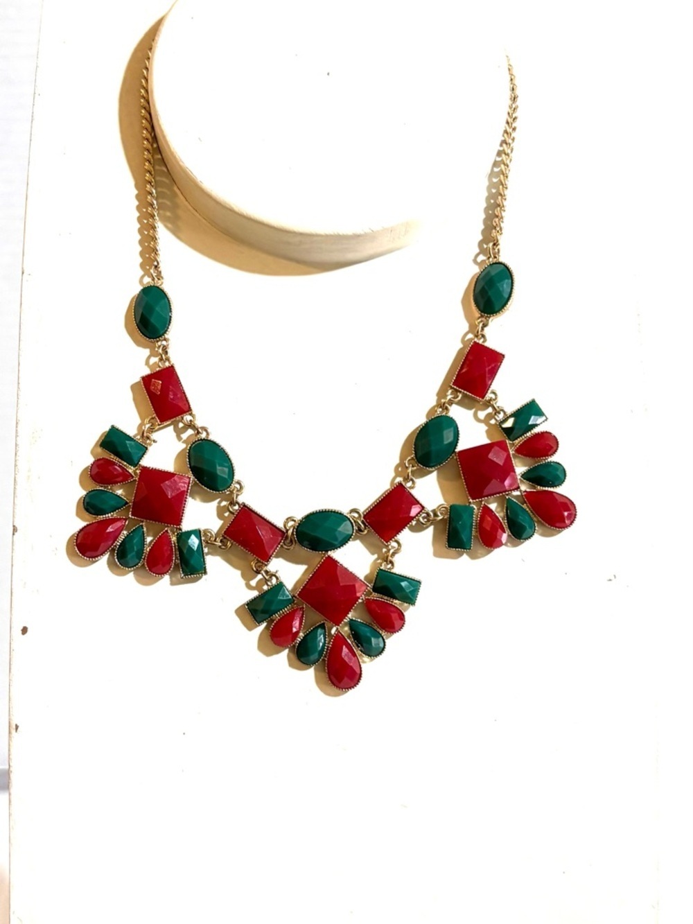 Fashion Jewelry Gold-Tone Necklace with Red and Green Stones
